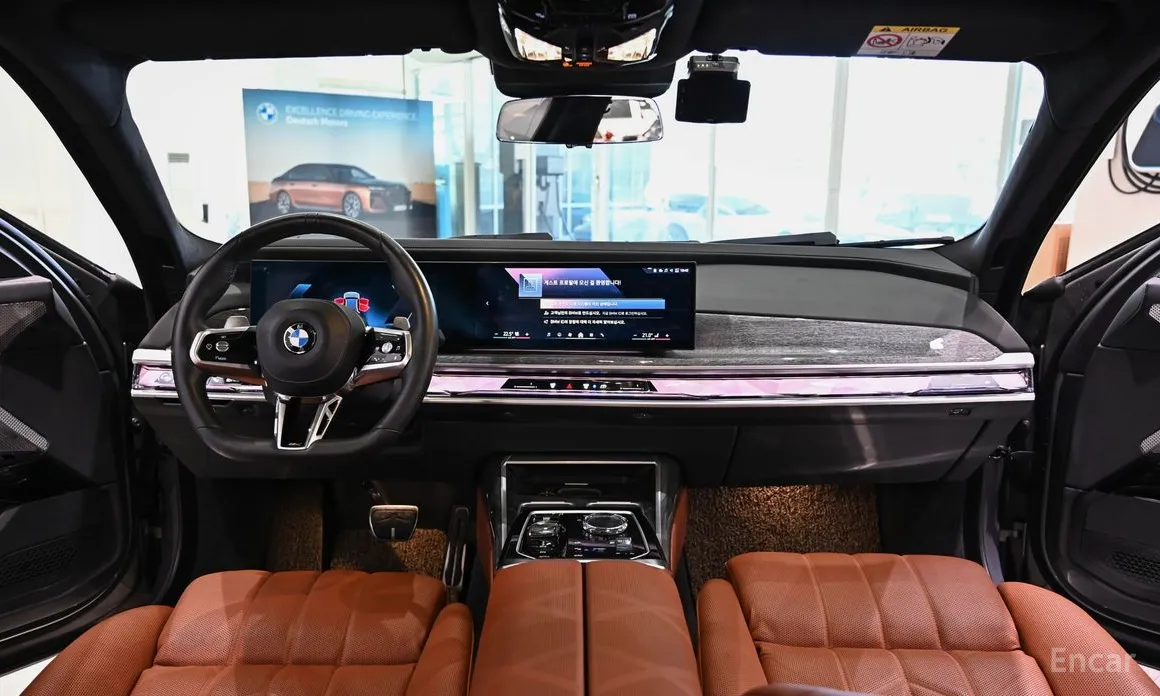 Фото 8 - BMW 7 Series