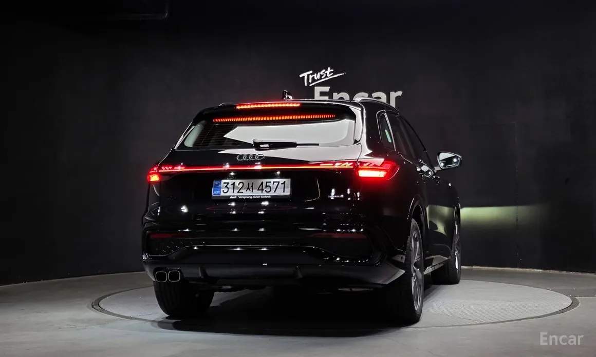 Фото 4 - Audi Q5