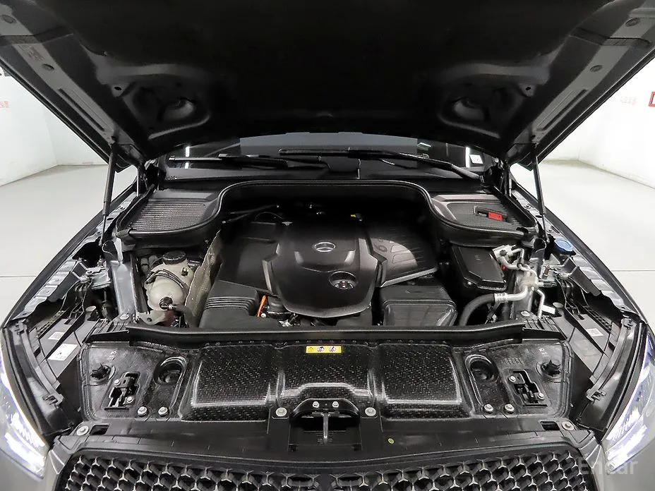 Фото 19 - Mercedes-Benz GLE-Class