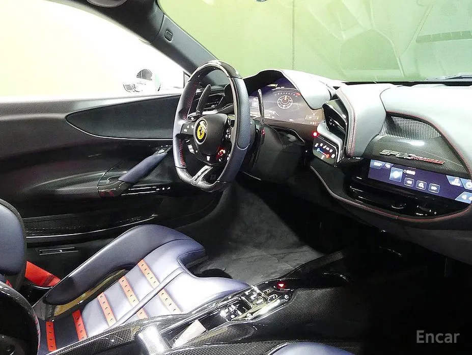 Фото 13 - Ferrari SF90