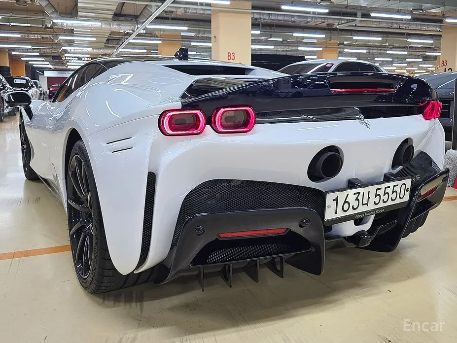 Фото 4 - Ferrari SF90