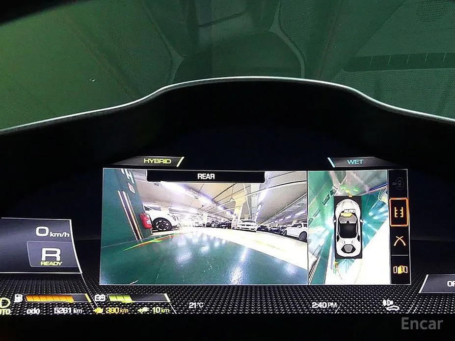 Фото 9 - Ferrari SF90