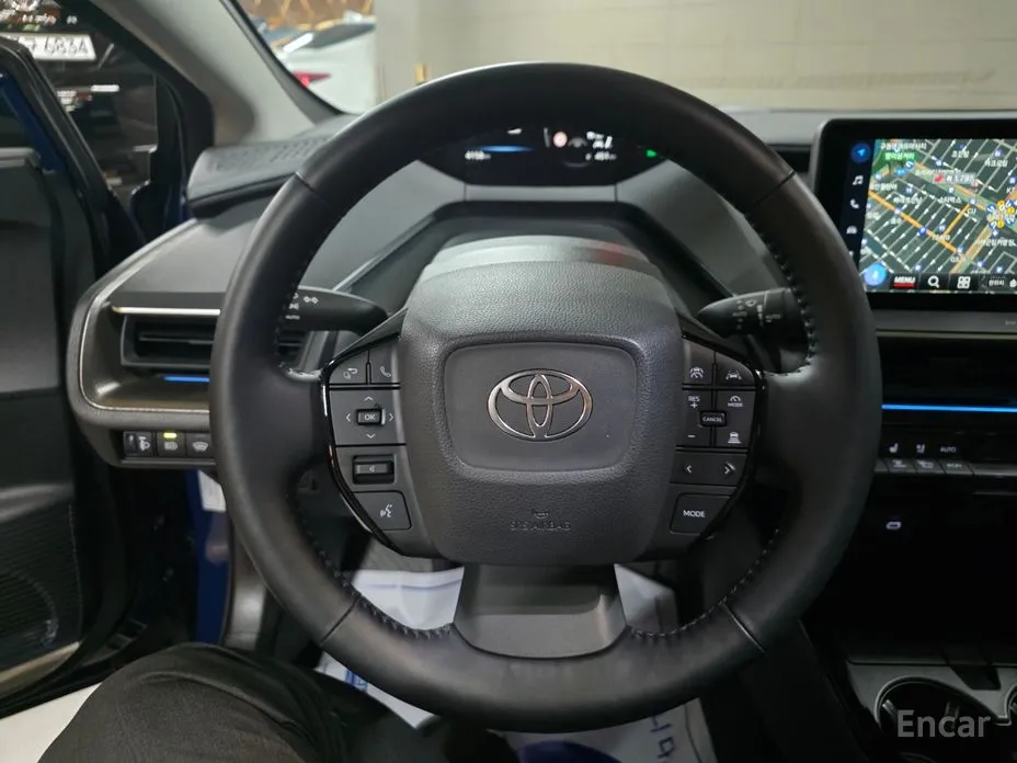 Фото 14 - Toyota Prius