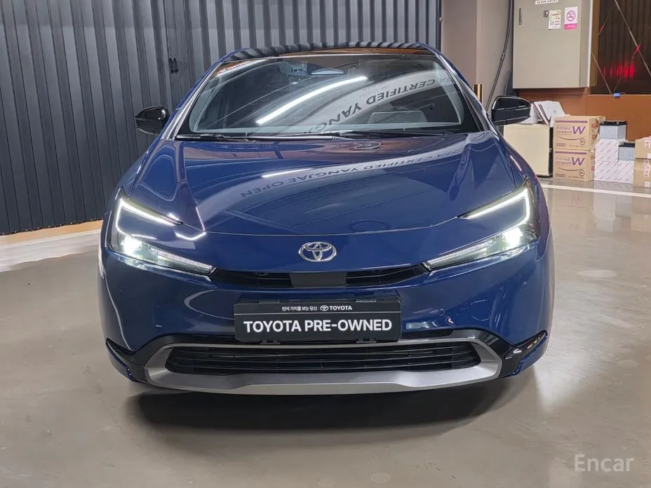 Фото 3 - Toyota Prius