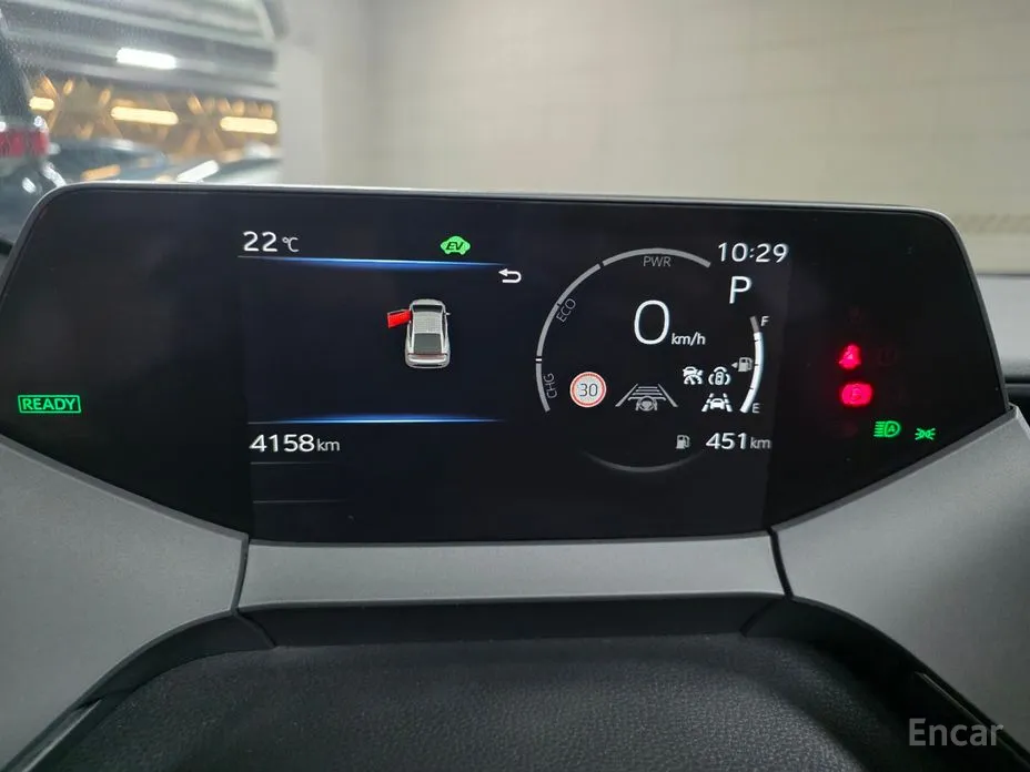 Фото 8 - Toyota Prius