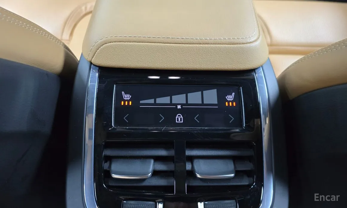 Фото 18 - Volvo XC60