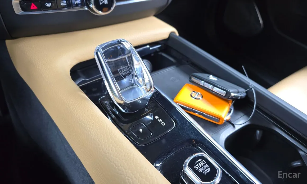 Фото 9 - Volvo XC60