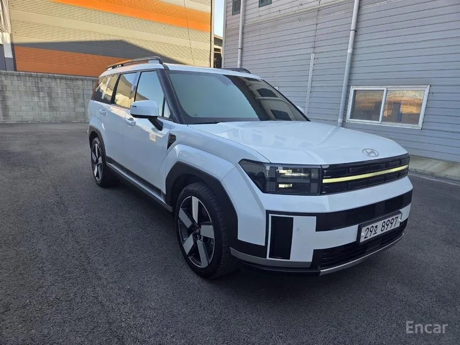 Фото 2 - Hyundai Santa Fe