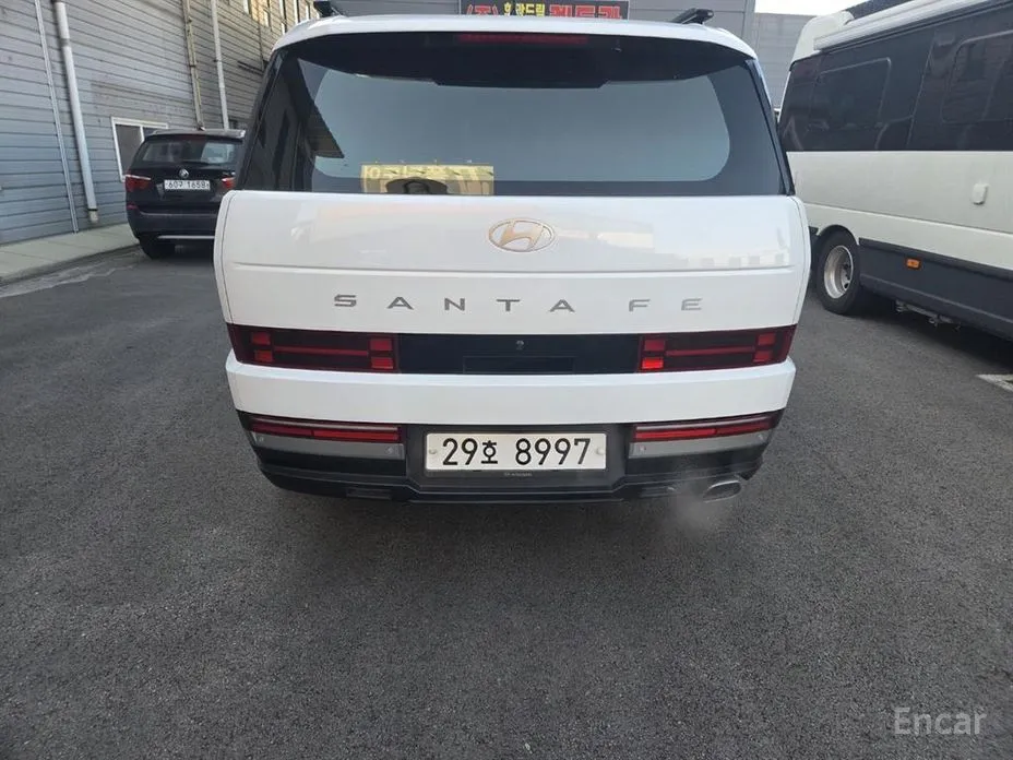 Фото 4 - Hyundai Santa Fe