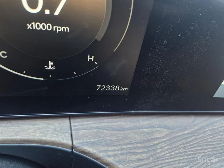 Фото 6 - Hyundai Santa Fe