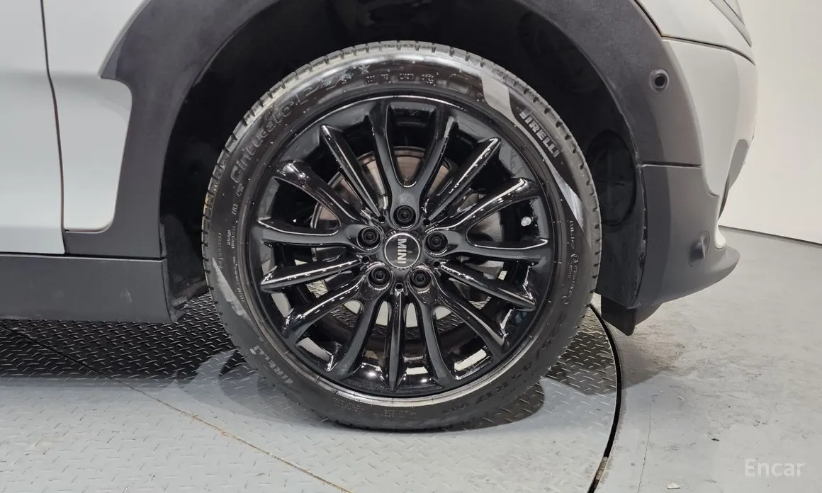 Фото 5 - Mini Clubman