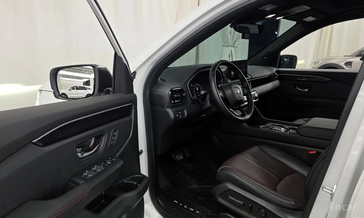 Фото 10 - Honda Pilot