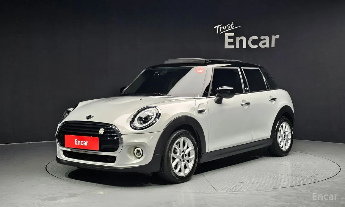 Фото 1 - Mini Cooper