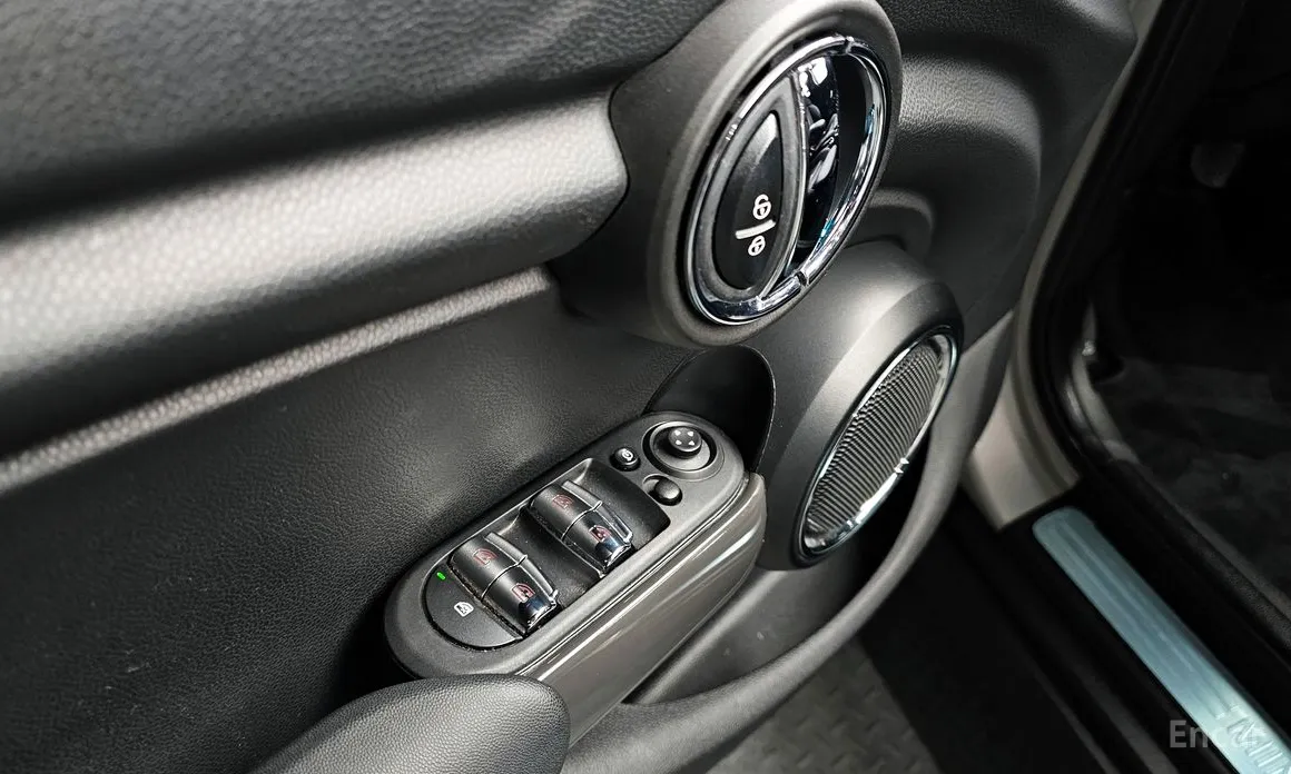 Фото 13 - Mini Cooper