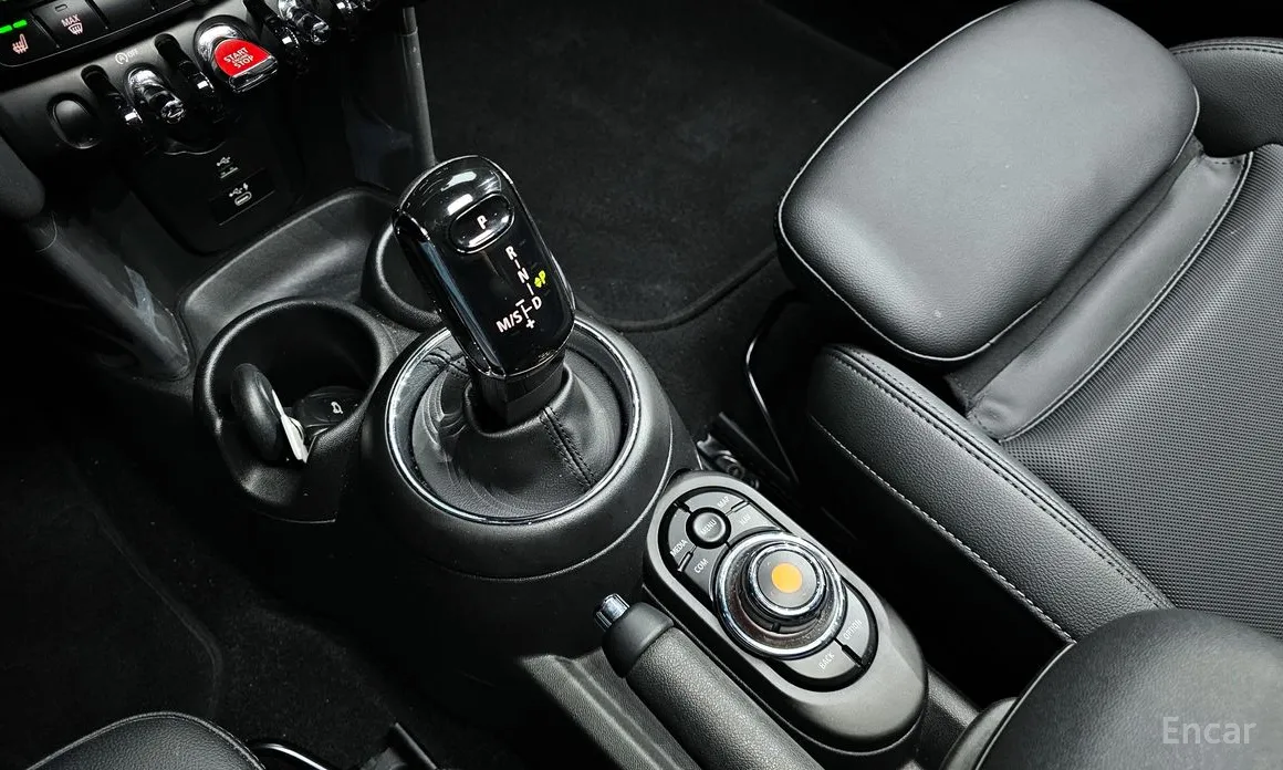 Фото 9 - Mini Cooper