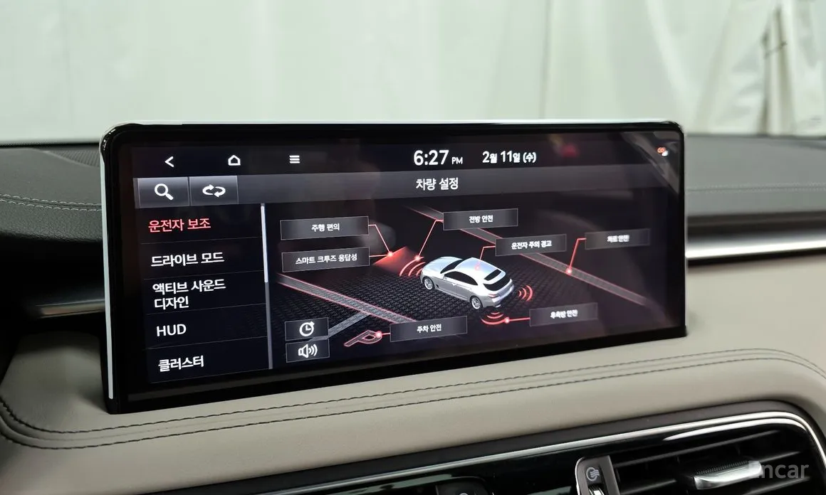 Фото 16 - Genesis G70