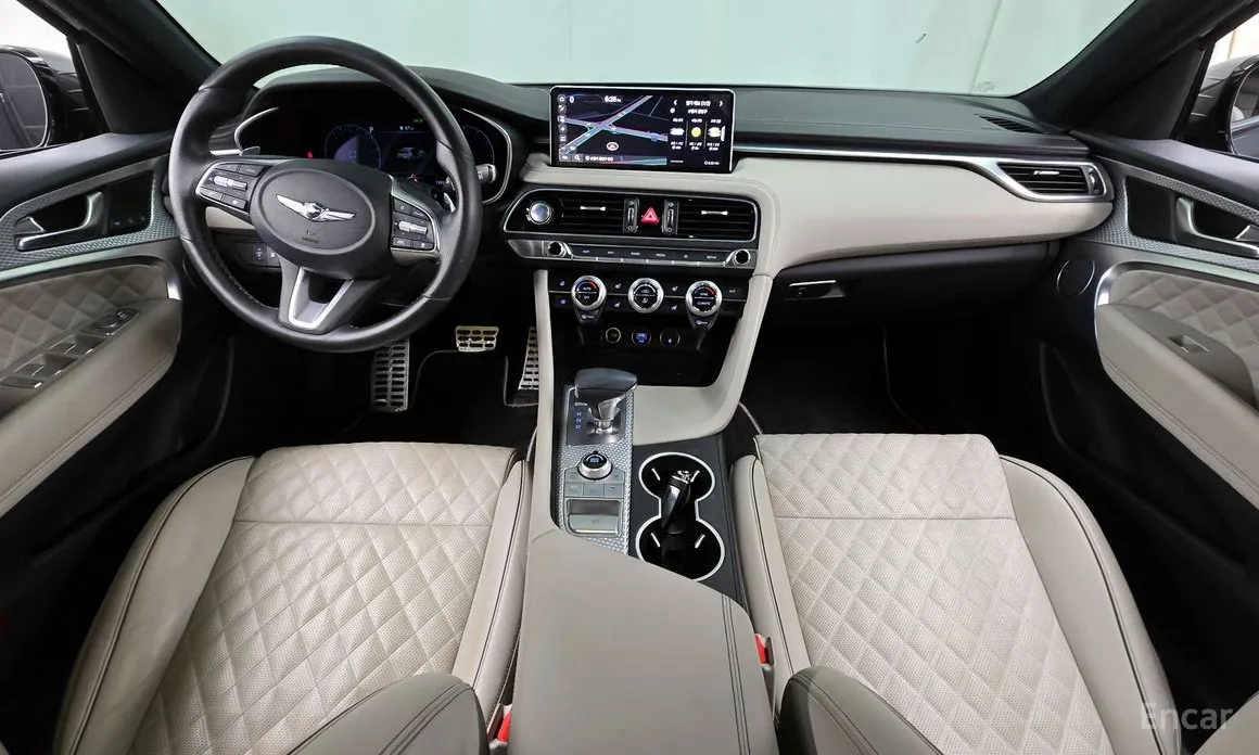 Фото 7 - Genesis G70