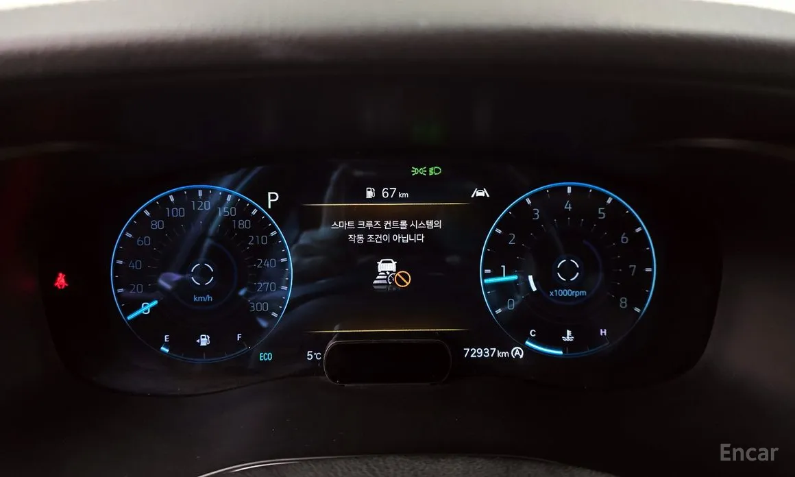 Фото 8 - Genesis G70