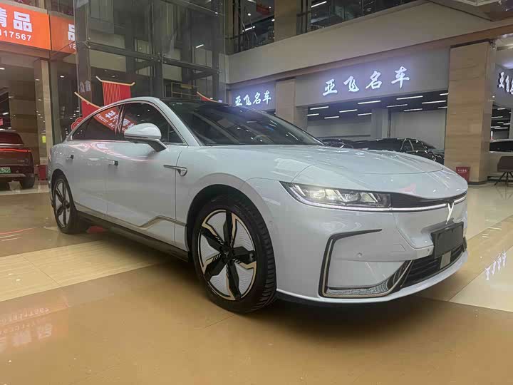 Фото 2 - Voyah Passion