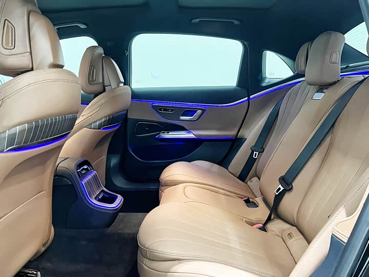 Фото 9 - Mercedes-Benz E-Class Hybrid