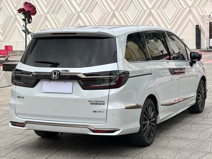Фото 6 - Honda Elysion