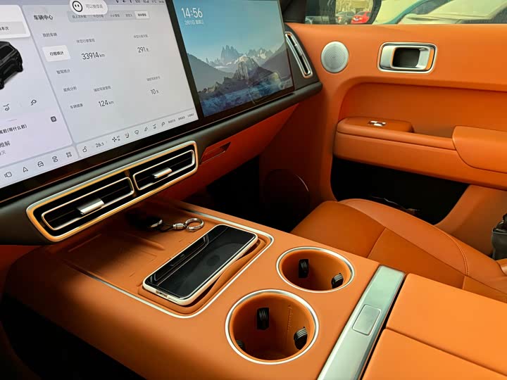 Фото 9 - LiXiang L8