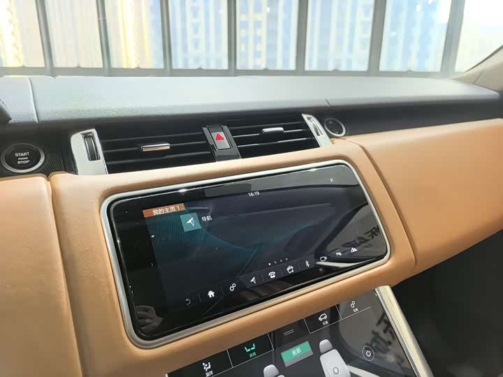 Фото 9 - Land Rover Range Rover Sport