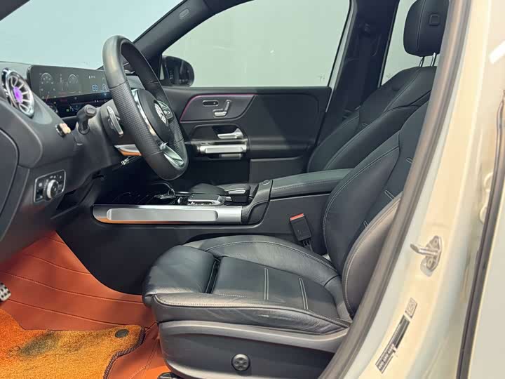 Фото 4 - Mercedes-Benz EQB