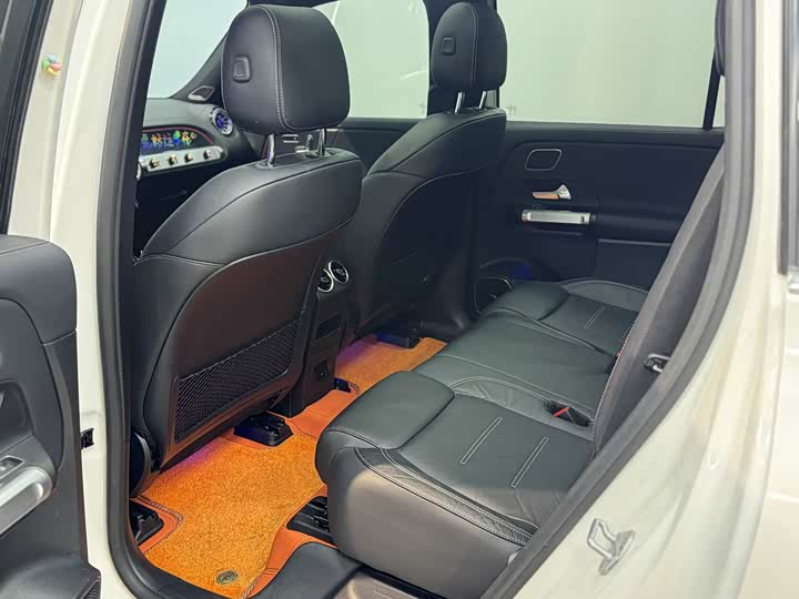 Фото 5 - Mercedes-Benz EQB