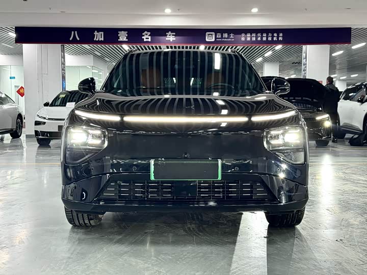 Фото 2 - XPeng G9