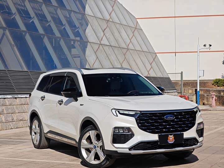 Фото 3 - Ford Equator