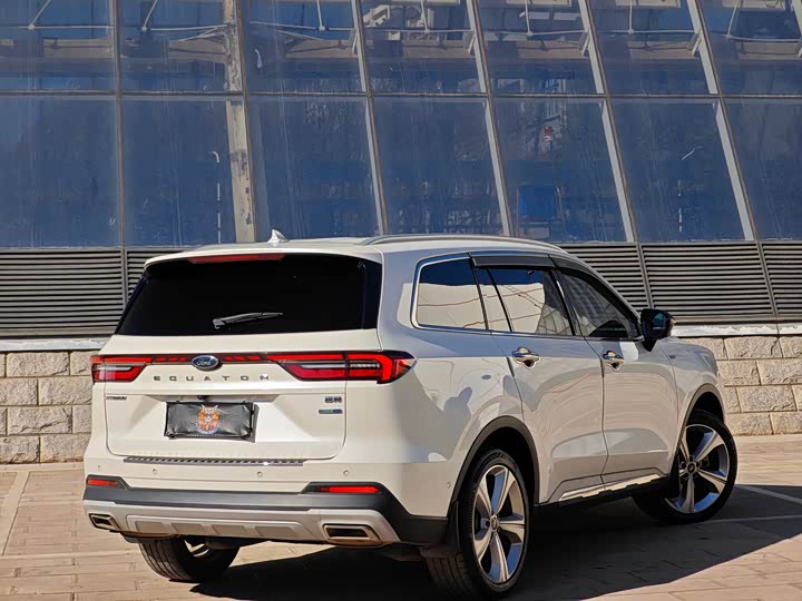 Фото 4 - Ford Equator