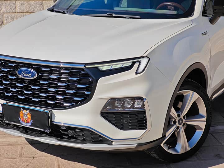 Фото 7 - Ford Equator