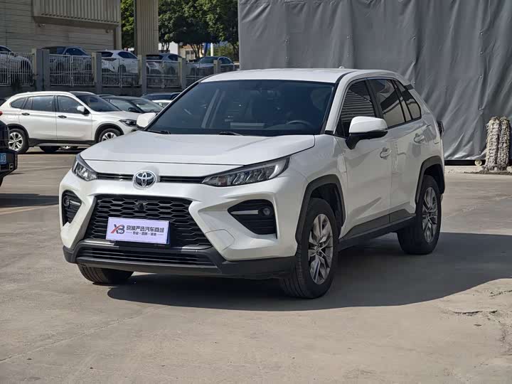 Фото 1 - Toyota Wildlander