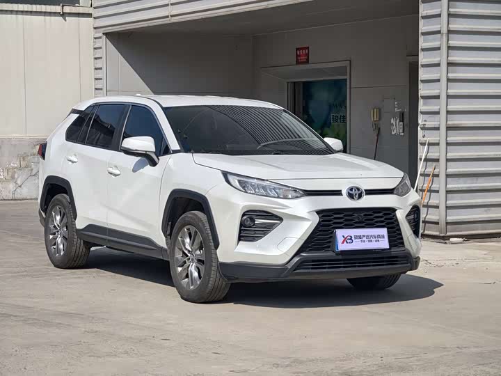 Фото 3 - Toyota Wildlander