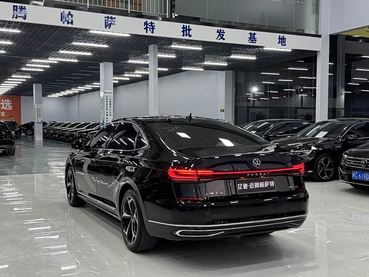 Фото 4 - Volkswagen Passat