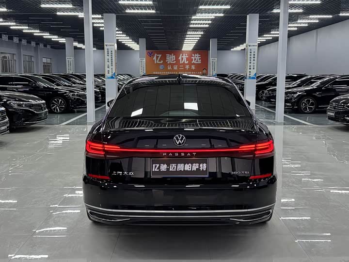 Фото 5 - Volkswagen Passat