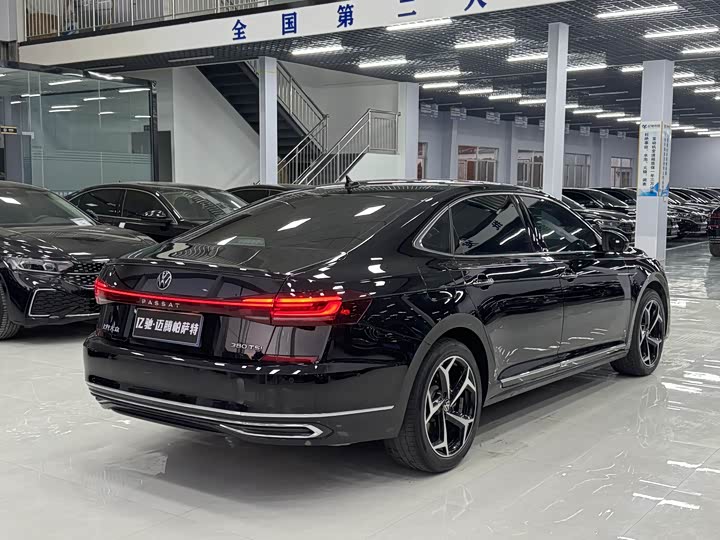 Фото 6 - Volkswagen Passat