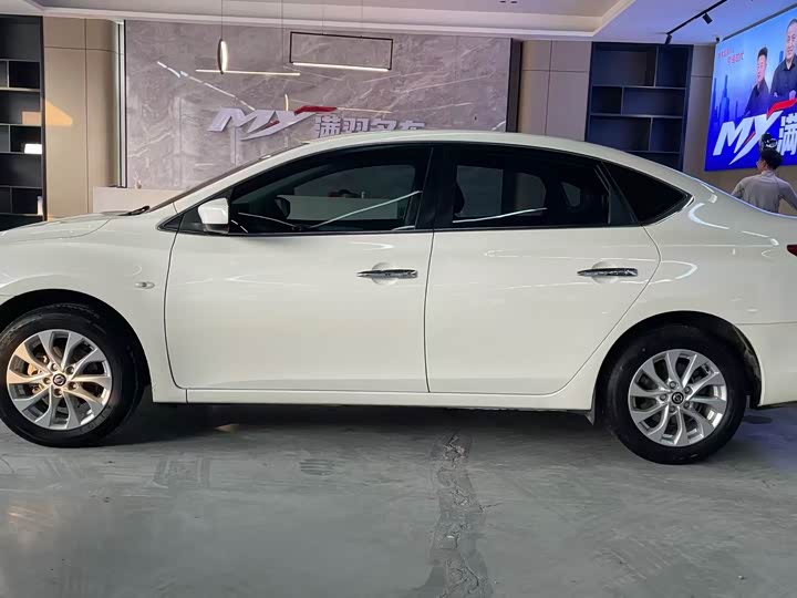 Фото 8 - Nissan Sylphy