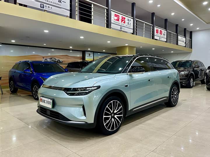 Фото 1 - Leapmotor C11