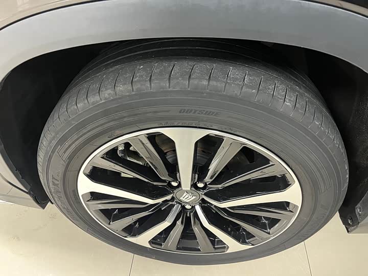 Фото 5 - Toyota Crown Kluger