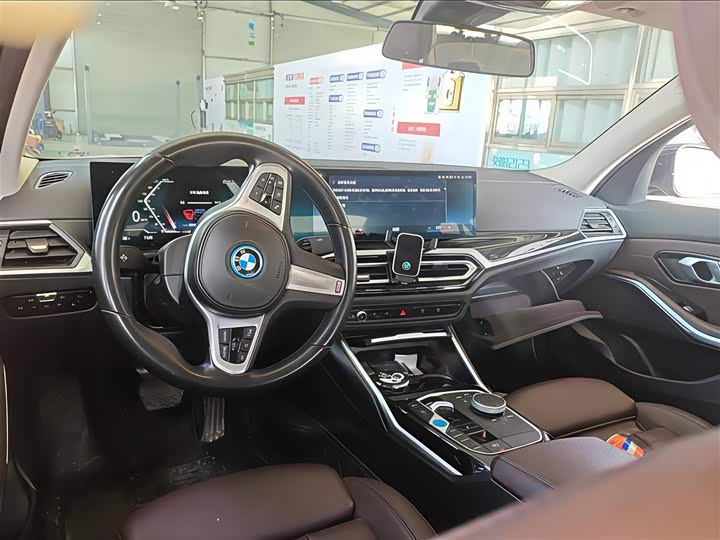 Фото 5 - BMW i3