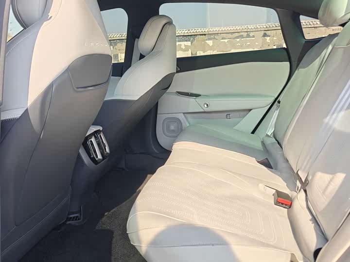 Фото 6 - BAIC Arcfox Alpha S5