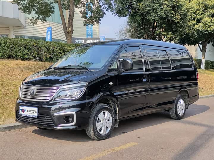 Фото 1 - Dongfeng Forthing Lingzhi M5