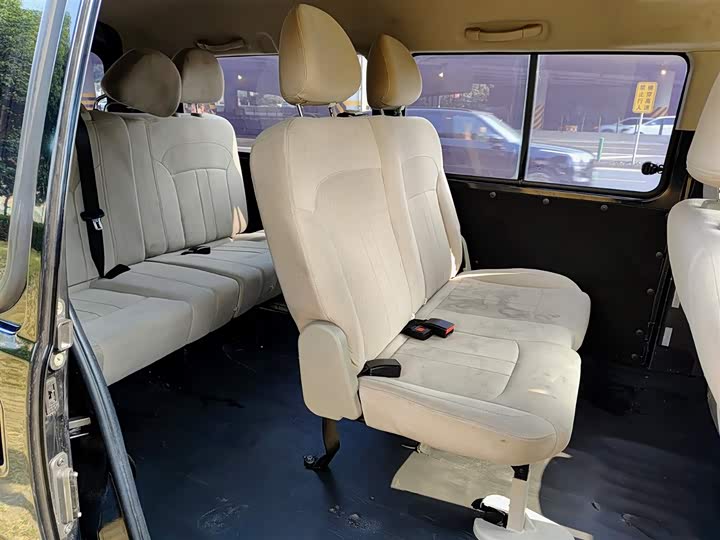 Фото 8 - Dongfeng Forthing Lingzhi M5