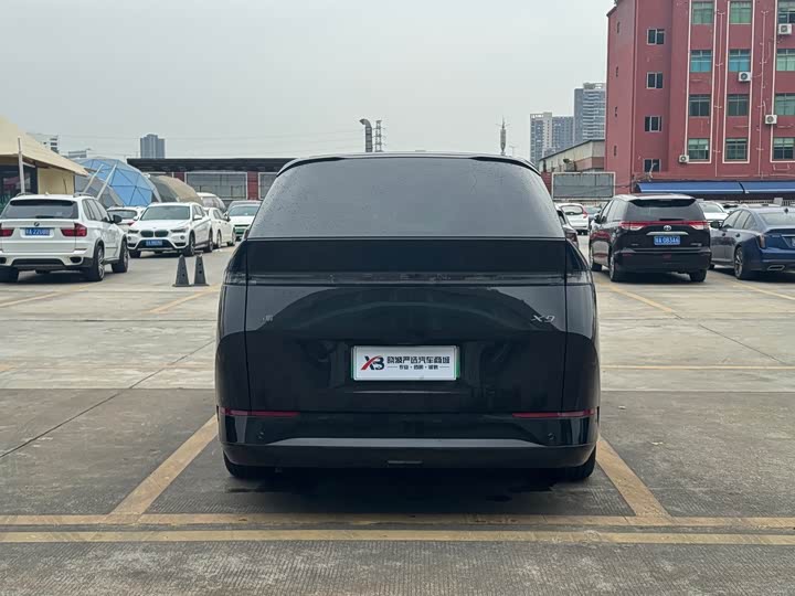 Фото 5 - XPeng X9