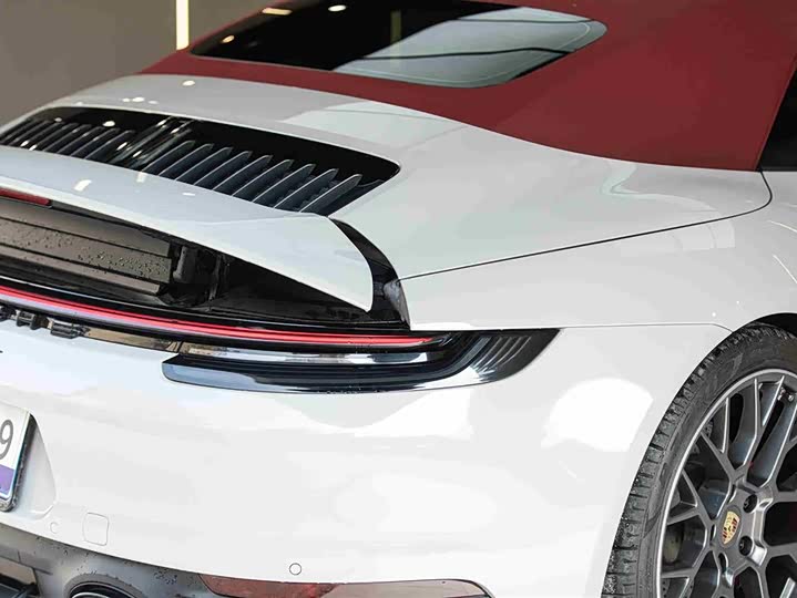 Фото 4 - Porsche 911