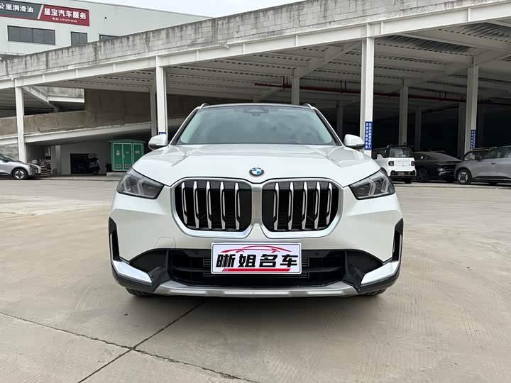 Фото 2 - BMW X1