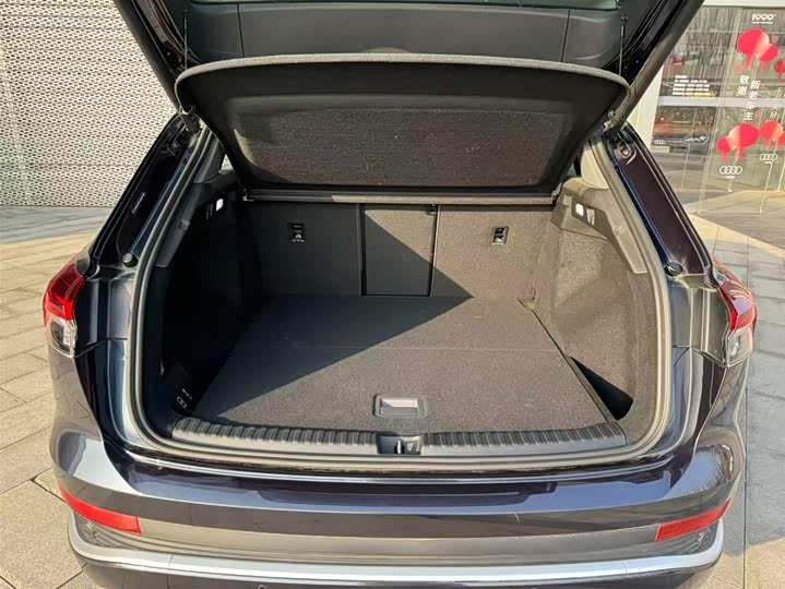 Фото 8 - Audi Q4 e-tron