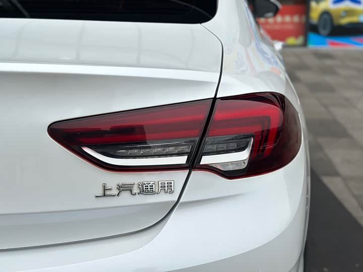 Фото 9 - Buick Regal